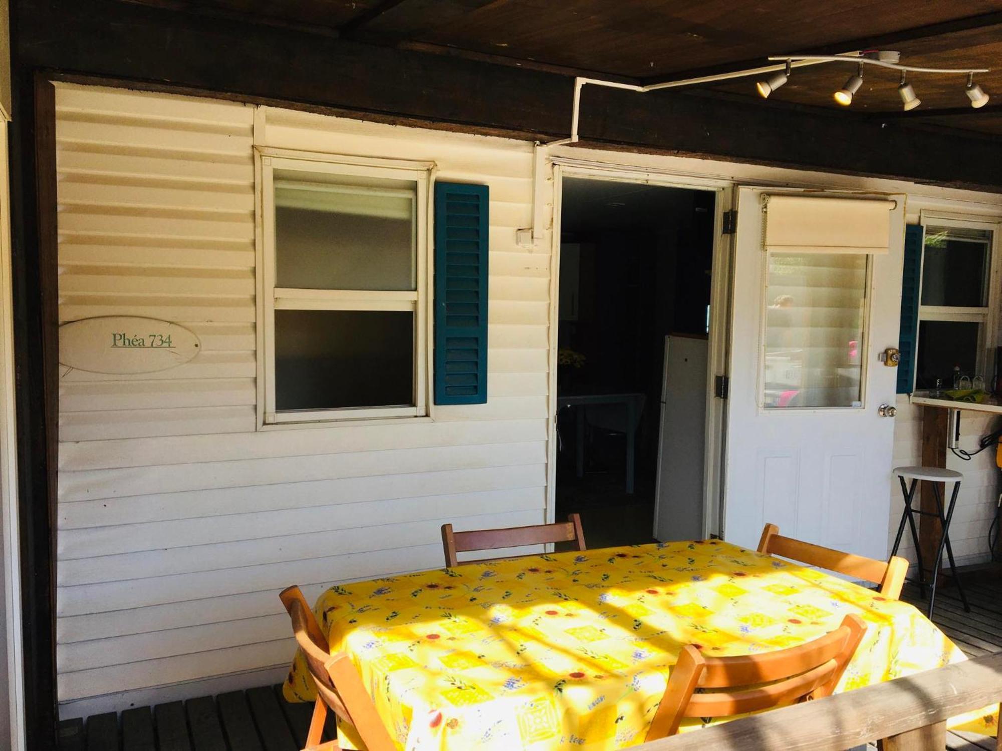 Mobil-Home Avec Grand Jardin เซริญญ็อง ภายนอก รูปภาพ